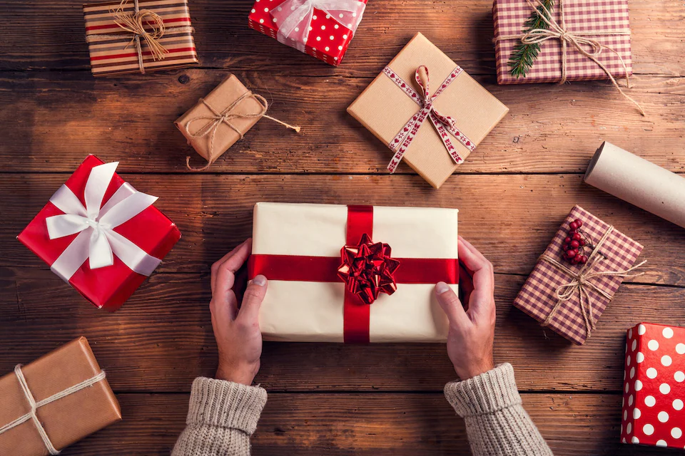 How to Choose Meaningful Gifts That Make a Lasting Impression